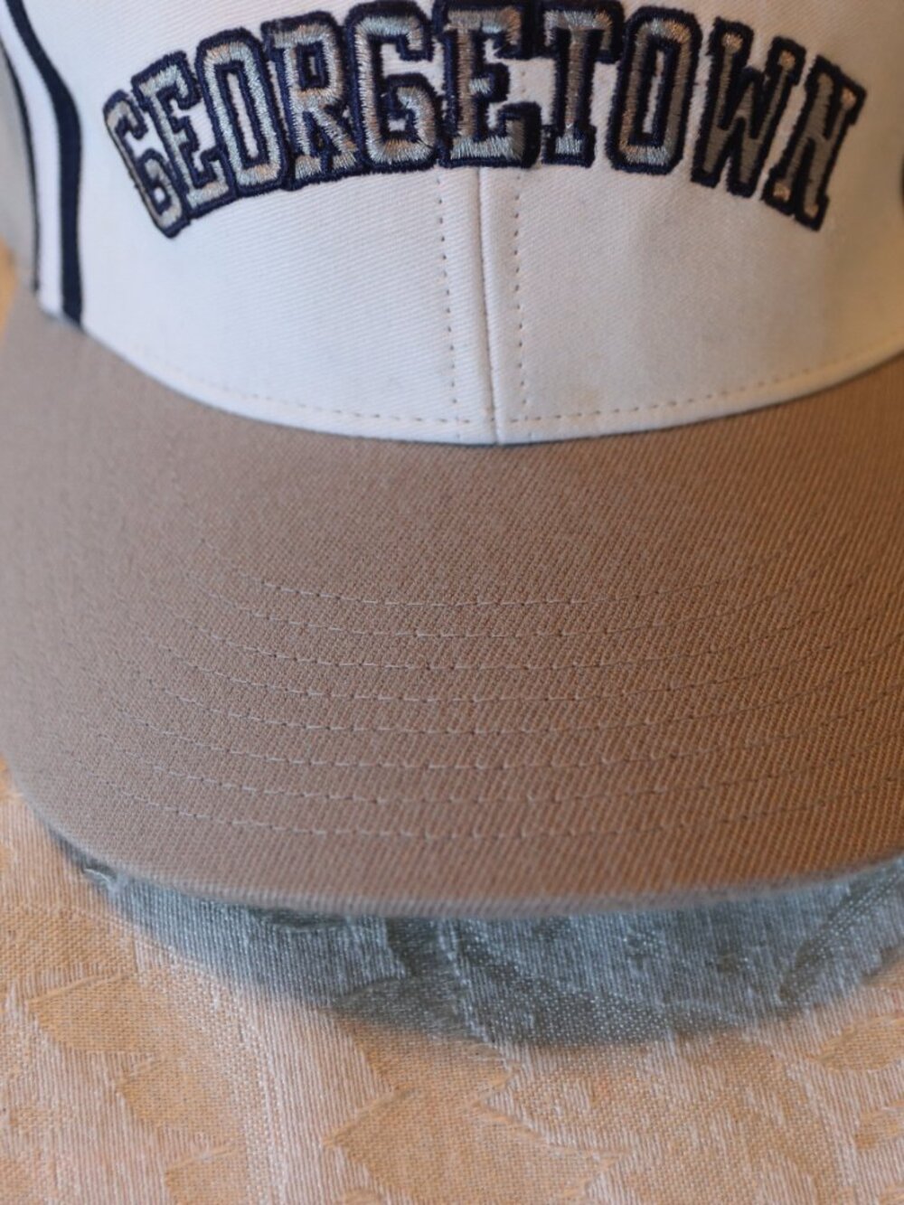 Nike Georgetown University 6 Panel Baseball Style Cap White/Blue/Grey/Tan - Picture 12 of 12